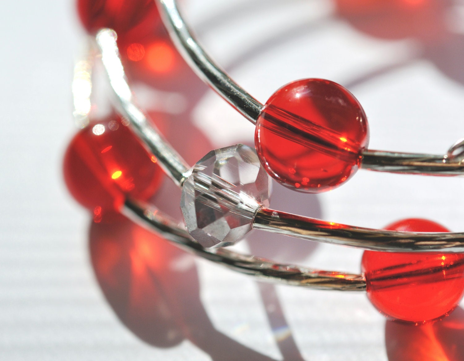 Red bubbles: silver & red cuff wrap one size fits all memory wire bracelet by OneOfMineBeadDee. Free postage. castteam