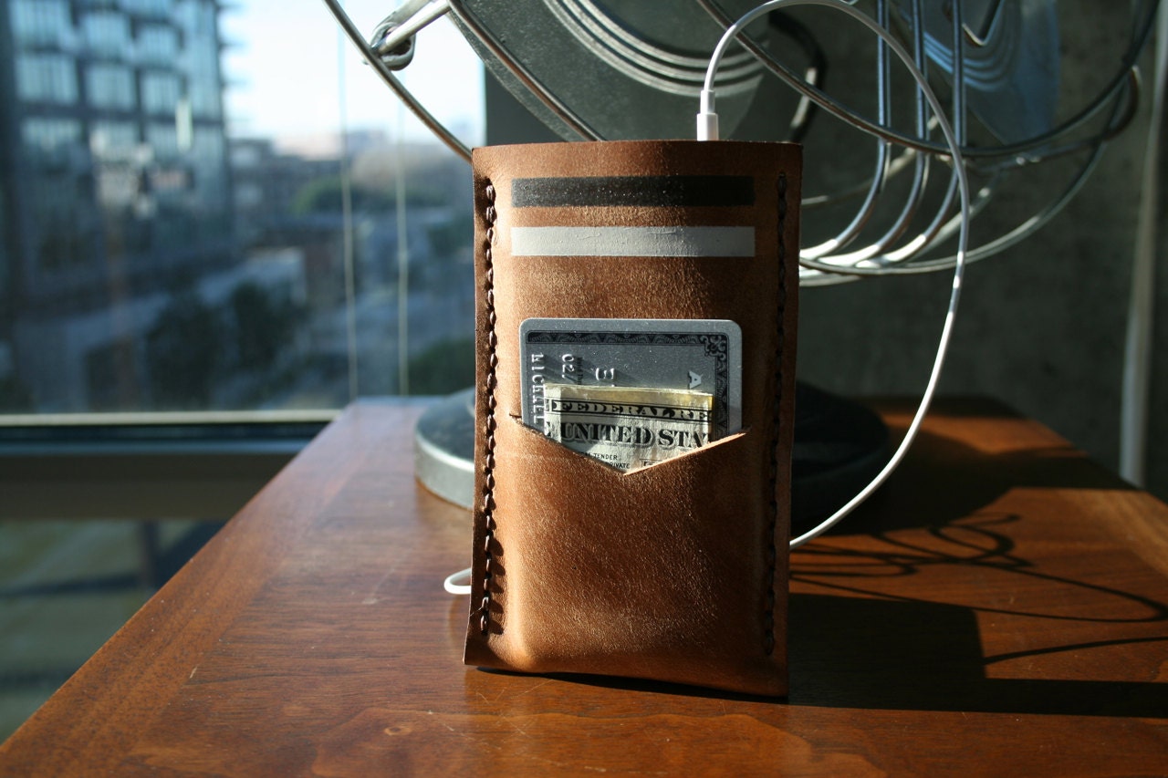 iPhone 5 Case & Wallet / Magnet