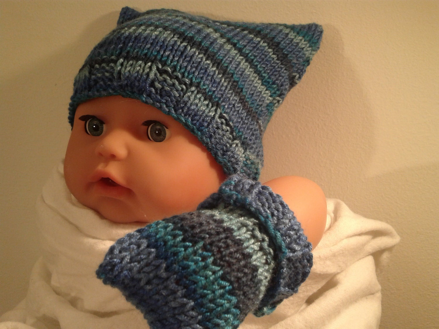 Easy Knitting Pattern Tea Bag / Square Hat age Prem to 3yrs