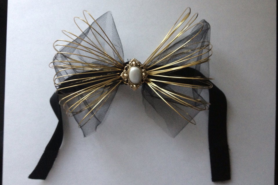 Royal Gold Wire Bowtie