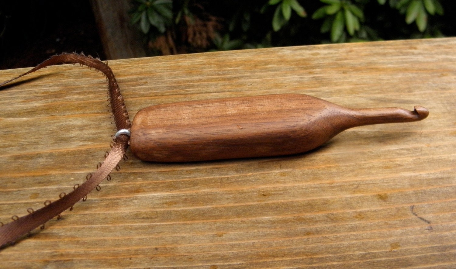 Portable Crochet hook - Walnut large handle size H