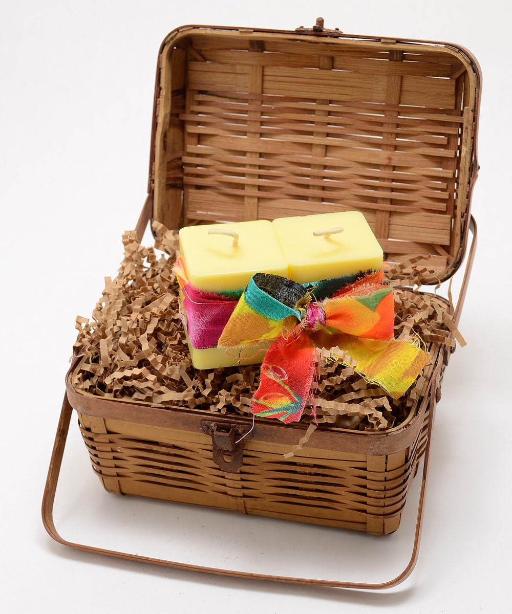 Kawaii Candle Gift Set 2 Hostess gift Gift Candle Gift Gardenia Votive Candles Yellow Color Happy Hawaiian Aloha Fabric Hawaii Cloth Torn