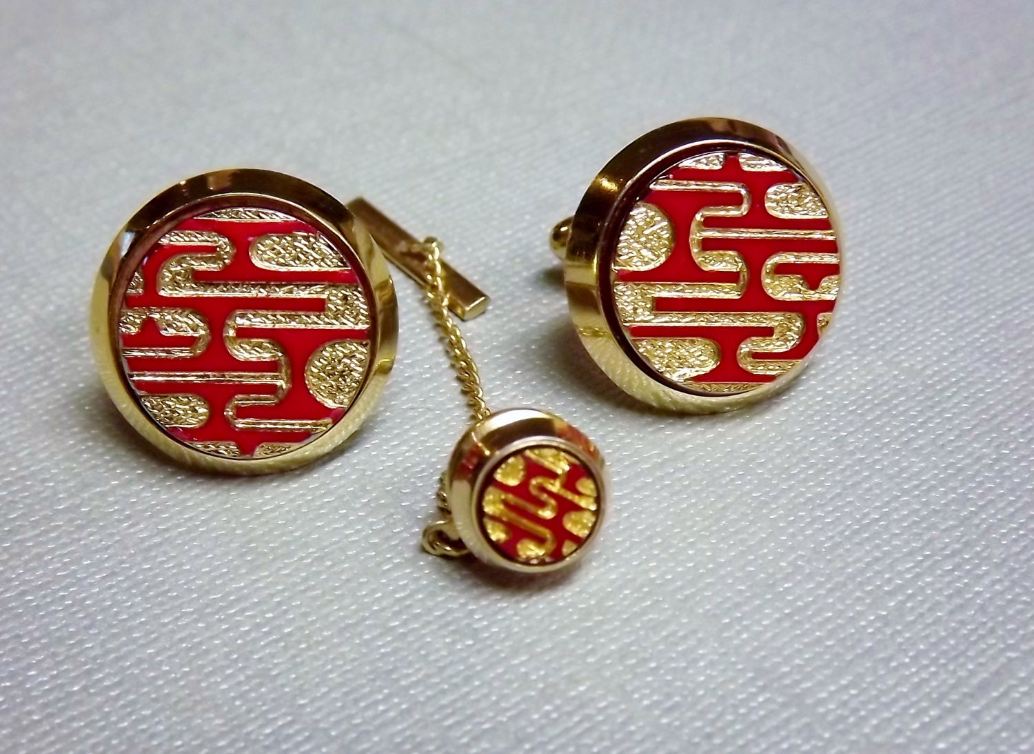 Cufflinks Tie Tack Red Gold Abstract Vintage 1960s Unisex Accessory