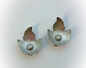 Vintage Leaf Earrings Clip On Silver Tone Metal With Dew Drop Center