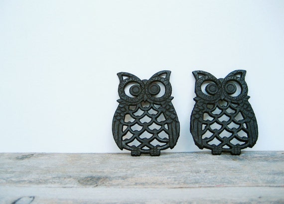 Vintage Pair of Owl Trivets - estherlayne