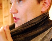 GREEN TEXTURE velvet neck warmer