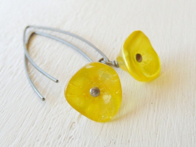 Buttercup Yellow Flowers on Niobium Earrings Nickel Free Earrings for Sensitive Ears, Hypoallergenic, Silver Gray Niobium