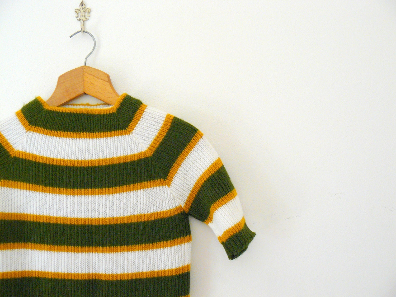 Vintage 1960's moss and mustard striped sweater