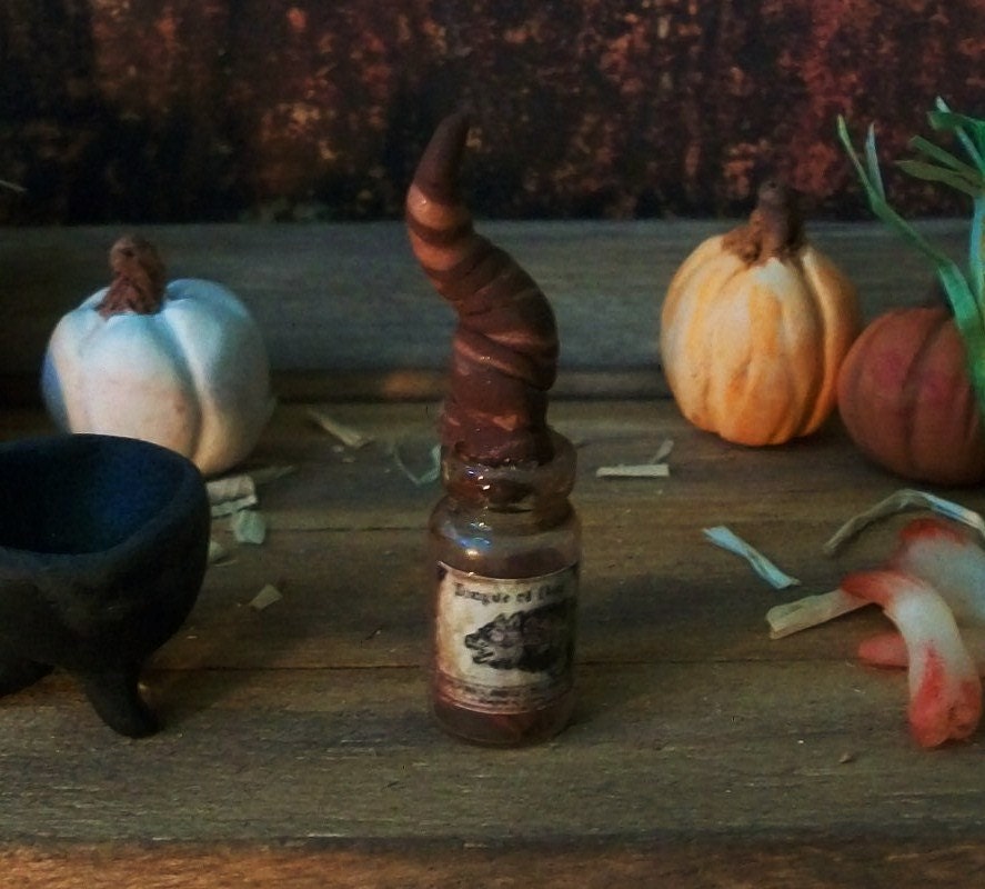 Tongue of Dog Magic Potion Essential Ingredient in Miniature Glass Bottle with Dragon Horn Stopper, 1.75 inches