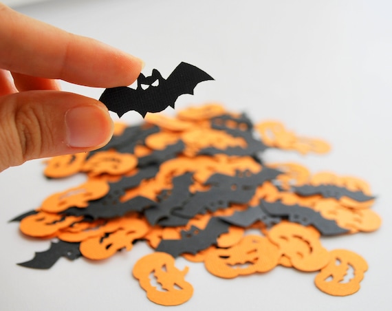 ON SALE 100 Halloween Confetti, Bat and Pumpkin die cut, 1 inch confetti A369 Il_570xn