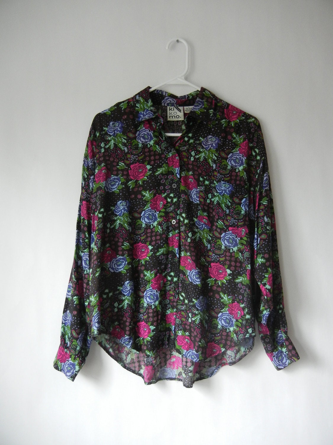 Spring Sale,Vintage Floral Shirt, Size Medium-Large, Tumblr, Rad, 80s, 90s, Pink, Black, Roses, Funky, Quirky, Hipster