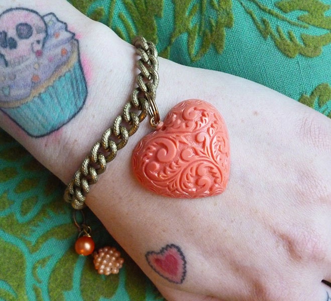 1950s Vintage Carved Coral Heart Charm Bracelet with Extender chain and Bauble Beads on Antiqued Gold // Pinup Retro Boho Fun