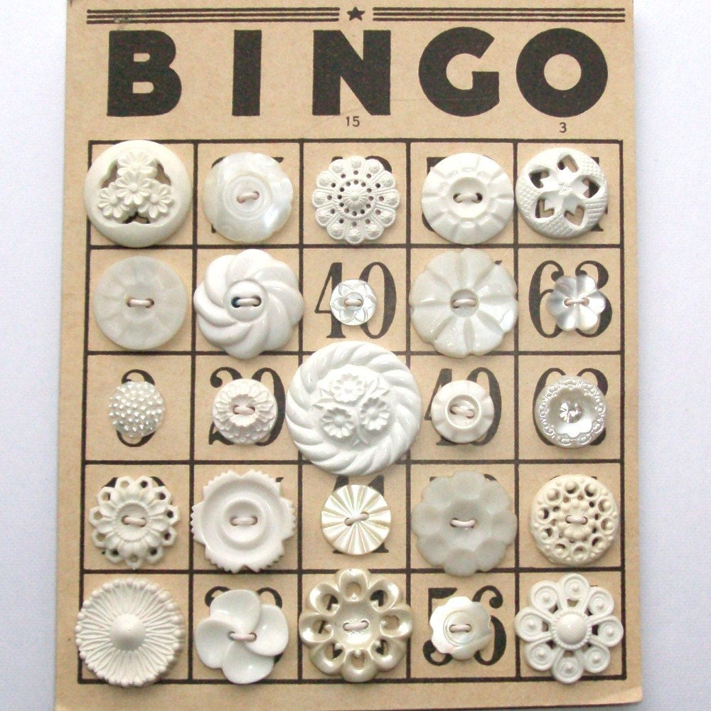 Vintage White BINGO Button Lot - White Flower Buttons, Flowers, Rhinestone, Carved MOP, Plastic -- 1119 - HeirloomAngel