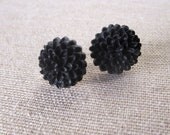 Dahlia Post Earrings in Black