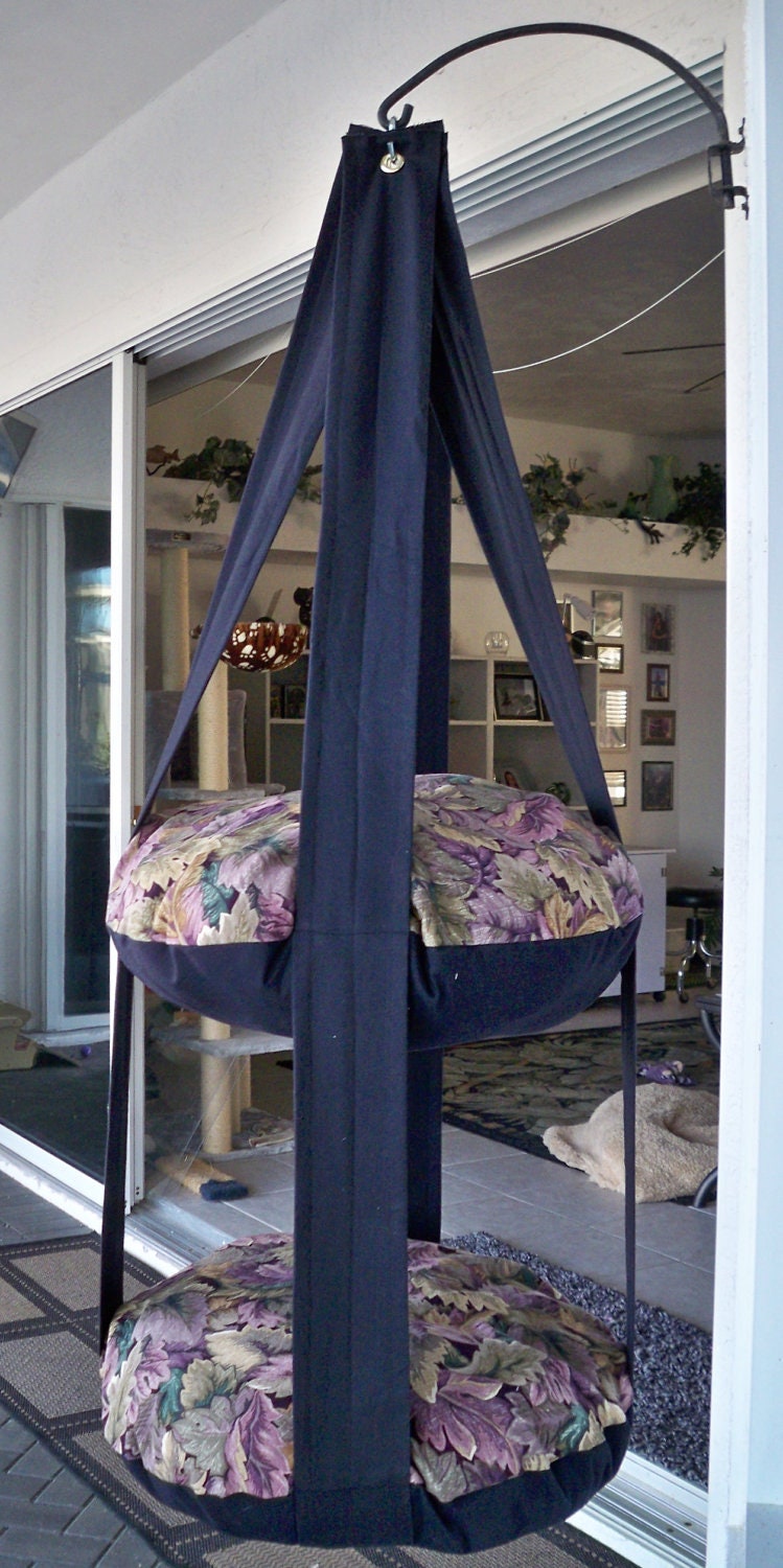 Beautiful Leaf Print Double Kitty Cloud Hanging Cat Bed