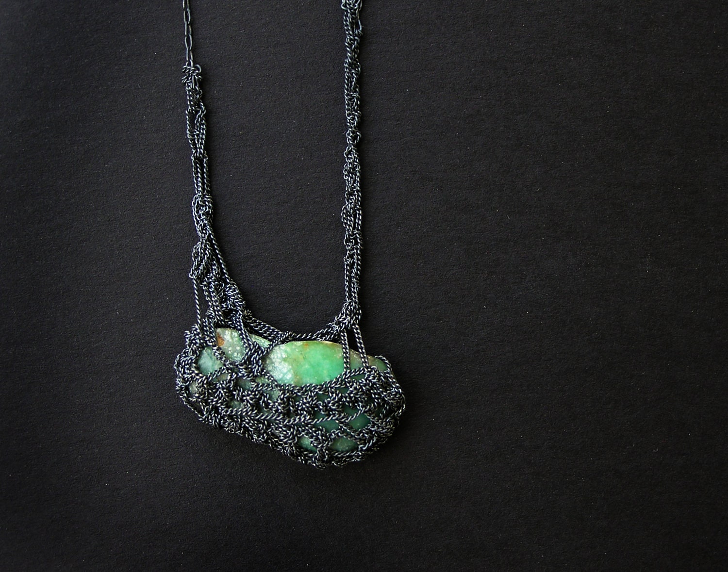 broken hearts crysophrase crochet necklace