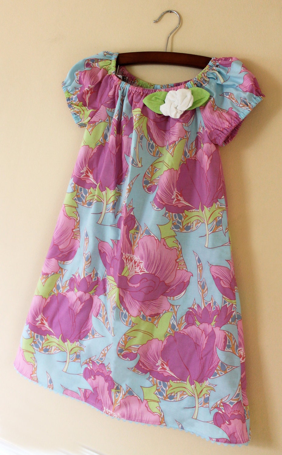 Size 6 lavender floral peasant dress