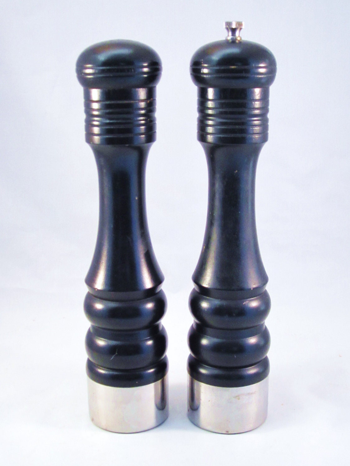 Vintage Pepper Grinder Salt Shaker by VIKING Wood with Stainless Steel Bottom High Quality