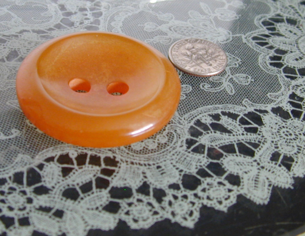 ONE Large Round Butterscotch BAKELITE Button - at KonniesPlace