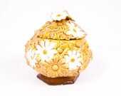Vintage Daisy Cookie Jar Yellow and White Fred Roberts Co Japan Raised Ceramic Bowl 1960s