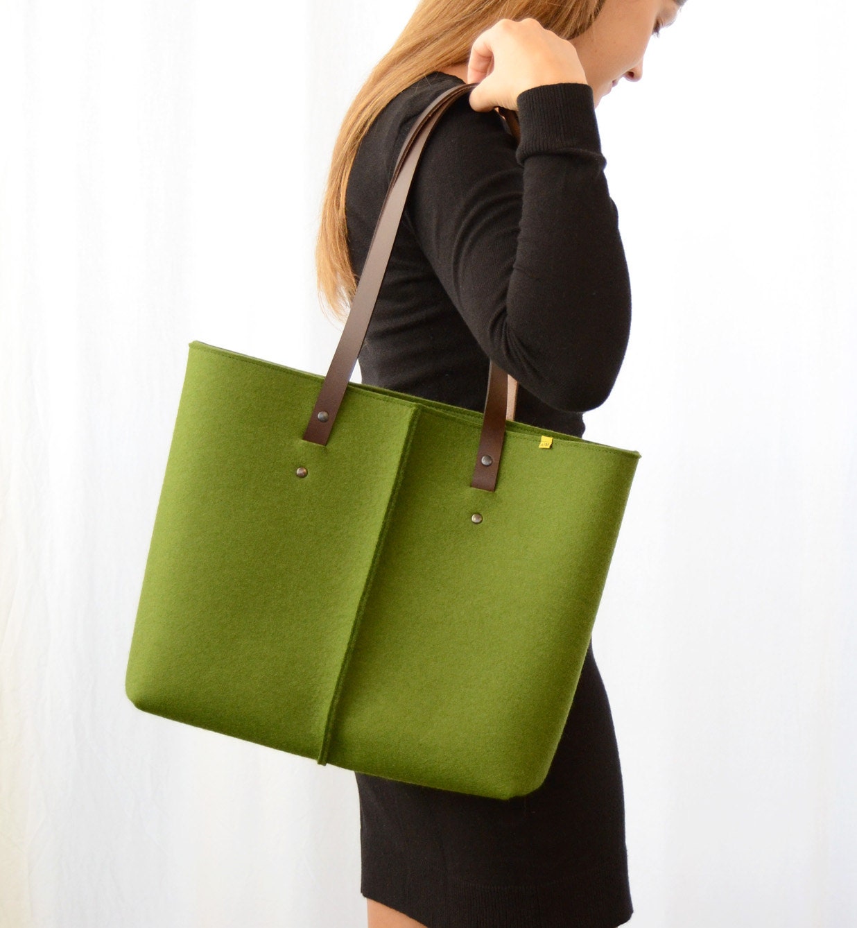 100% wool felt TOTE BAG with leather handles - green