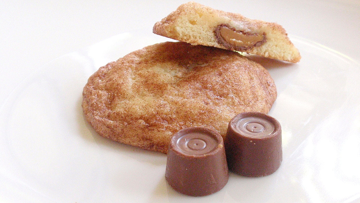 Chocolate Caramel Snickerdoodle Cookies - Cinnamon Sugar Cookies Stuffed with Chocolate Caramel Candy - 12 cookies