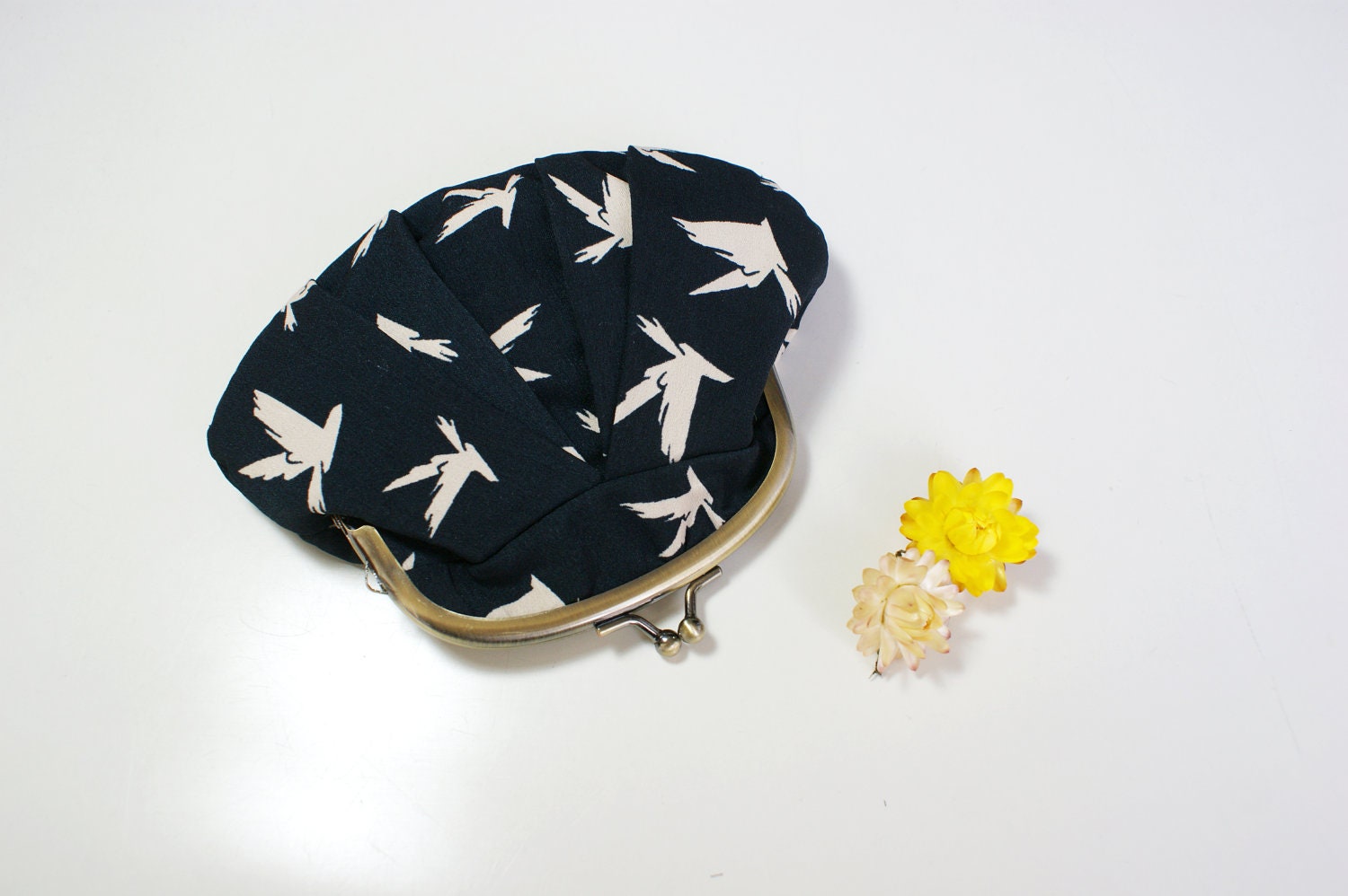Coin purse blue with birds