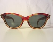 50s Marbled Tortoiseshell Wayfarer Sunglasses by Willson // Vintage Sunglasses