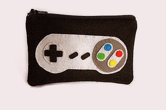 Retro 90s SNES Controller Pouch - Super Famicom Nintendo Controller