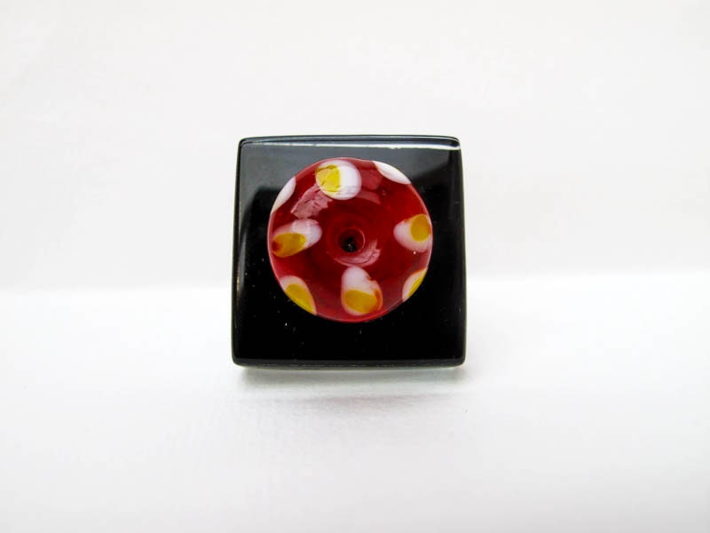Unusual ring from recycled tile mosaic with red and yellow glass pearl bead - Mixed media jewelry by Lespetitsbuttons