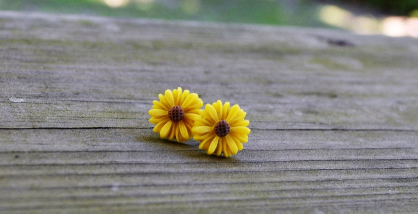 Sunflower Earrings - Autumn - Fall - Yellow and Brown - Gifts Under 25