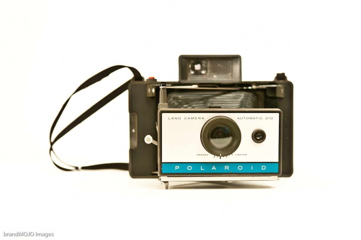 Polaroid Automatic 210 Land Camera - vintage pack film retro rangefinder decor bellows kitschy 1960s