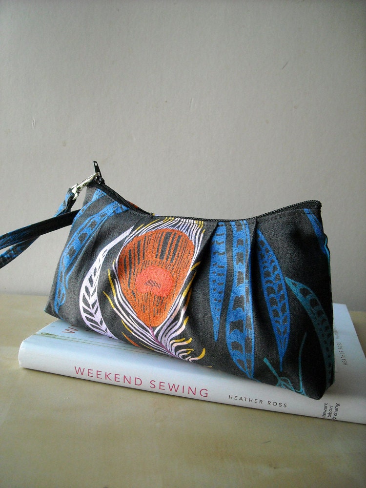 Parenthetical in deep - Square Zipper Pouch with Clip