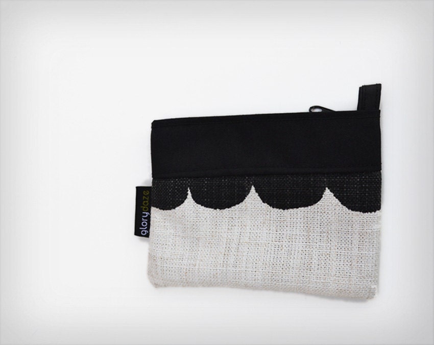 Pouch Small White Linen Stones Screenprint Zip