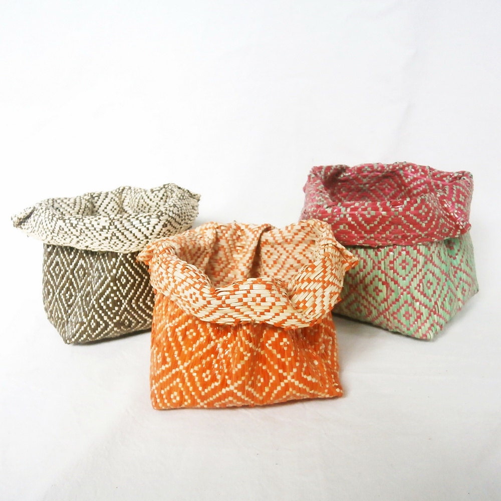 FREE SHIPPING Lightweight fabric bowl - small, diamond orange