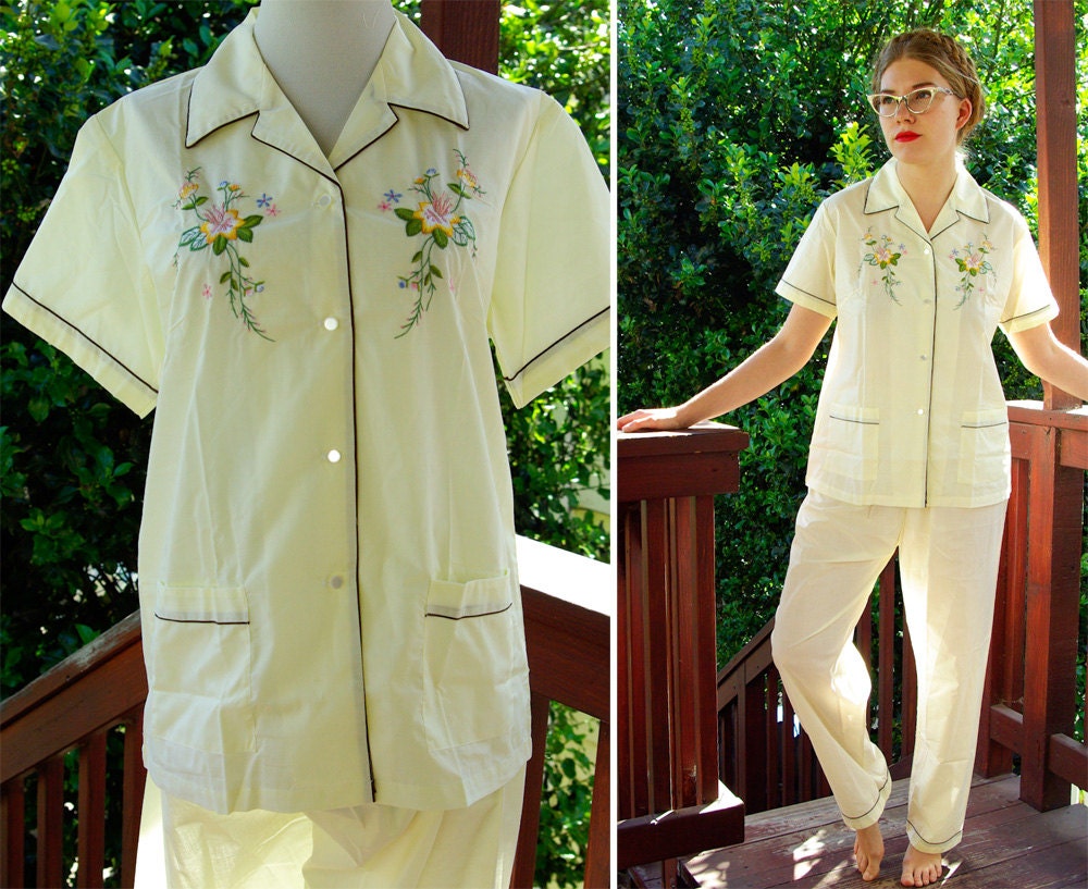 BUTTERCUP 1960's 50's Vintage LightYellow PJs with Navy Edges Embroidered Flowers size Medium Large // by Plum Blossoms