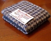 Harris tweed houndstooth men's wool wallet  - 7 pocket billfold - water resistant lining - grey  blue dogtooth