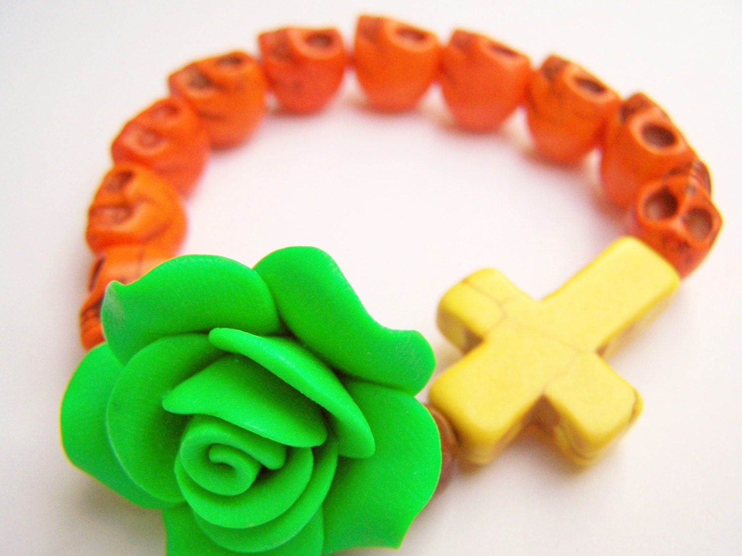 Dia de Los Muertos Bracelet, Citrus Colors Day of the Dead Beaded Bracelet, Green, Yellow & Orange with Skulls, Cross and Rose Beads