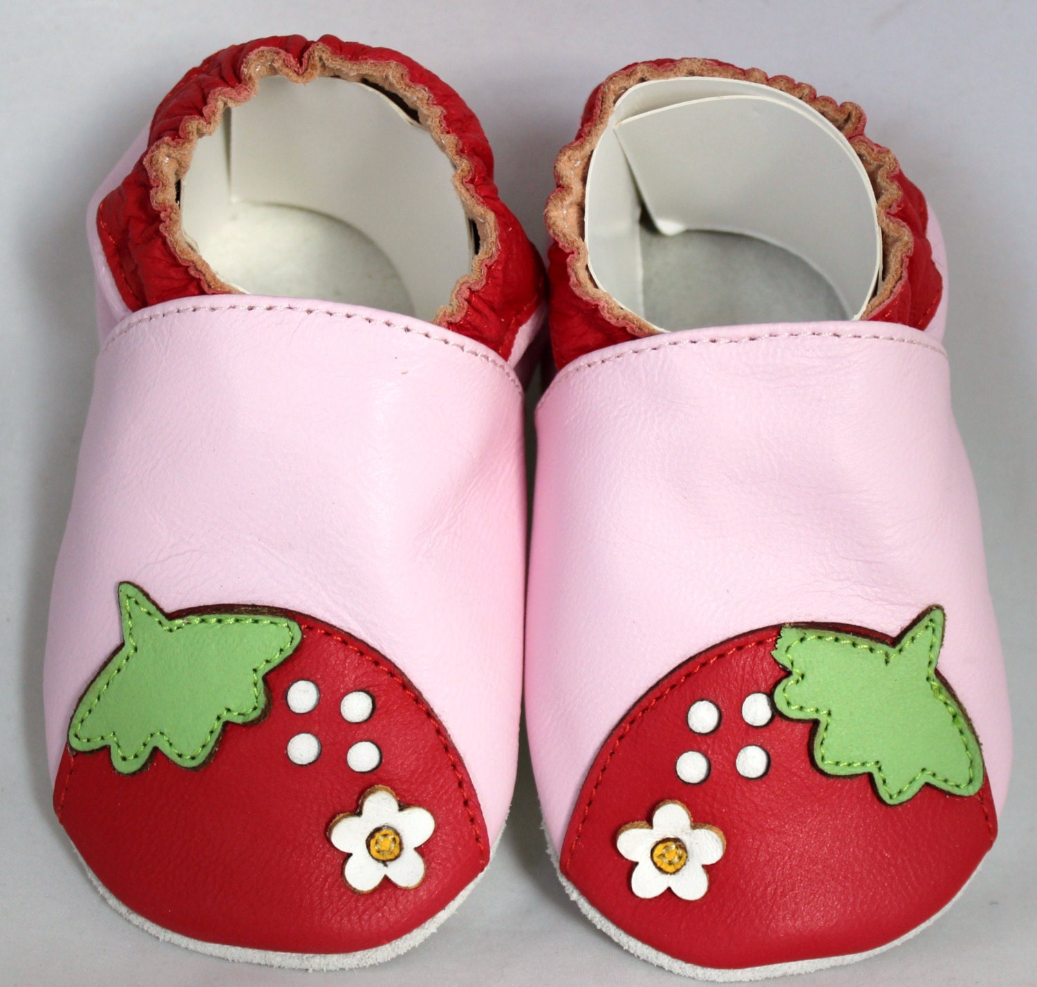 6-12 month Mini Toes soft sole leather BABY shoes strawberry