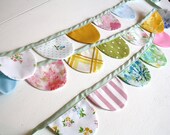 Sweet Vintage Scalloped Fabric Flag Garland