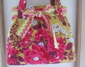 Heirloom Rose Bouquet  Pleated Handbag Purse Ipad Netbook Tote Gold