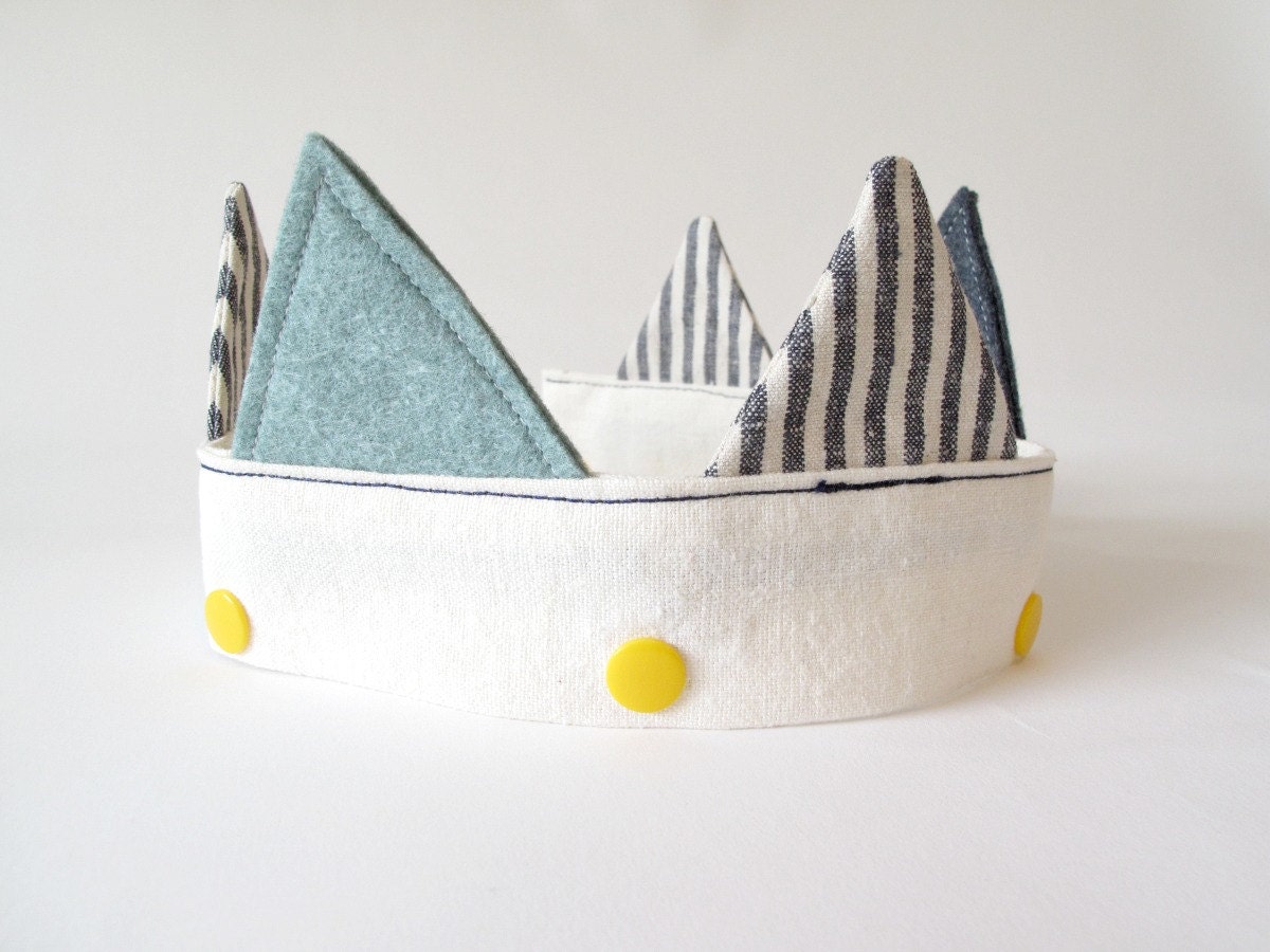 crown, organic cotton and felt crown, children's costume