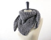 Triangle Lace Knit Scarf in Soft Neutral Gray Merino Wool. Romantic Spring and Winter Fashion for Her. Handmade in France. Fog Mist Grey.