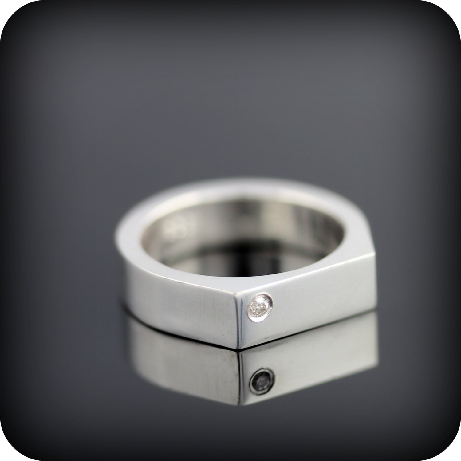 Geometric ring - sterling silver ring with flush set diamond