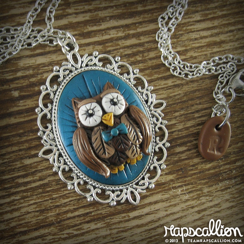 Dapper Owl Cameo Necklace