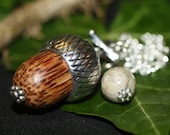 Acorn pendulum for dowsing and divination