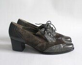 shoes size 7 dark grey leather and suede wingtip oxfords. 80s Ros Hommerson