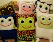 Children's Novelty Pillow Plush Big Friendly Monster Face in print color fleece