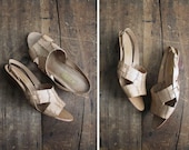 tan leather sandals  / 1970s sandals / size 8 shoes
