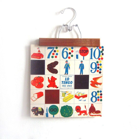 Vintage 1960s Game Board - School Print - Nursery Art Poster - Lo Tengo Reds